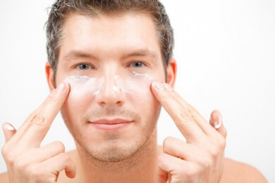 Facelifting bei Männern ist meist komplizierter