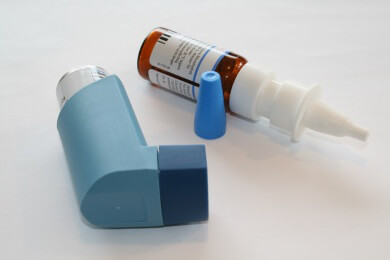Viele Patienten benutzen Mittel zum Einatmen nicht richtig - Inhalate können dann nicht wirken