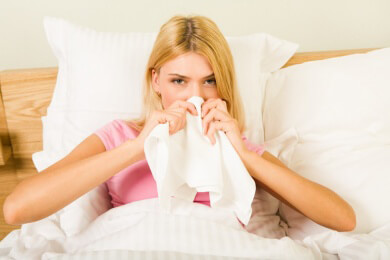 Sinusitis erkennen und reagieren - wie man sich bei einer Nebenhöhlenentzündung richtig verhält