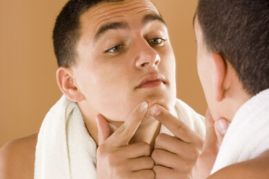 Pickel und unreine Haut können die Folge von zu viel Stress sein