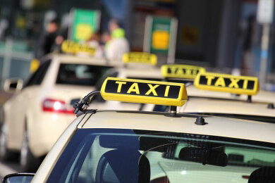 Umfrage: Taxifahrer vertrauenswürdiger als Pfarrer