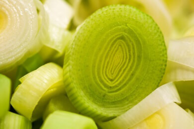 Regelmäßiger Verzehr von Lauchgemüse senkt möglicherweise den Verschleiß der Hüftknochen