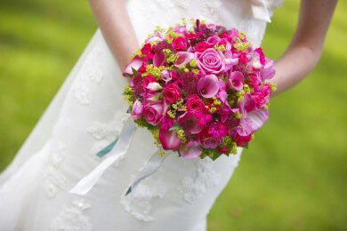 Prinz William und Kate Middleton in einem royalen Blumenmeer