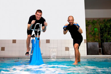 Aqua-Cycling ist die neue Wassersportart auf Rädern