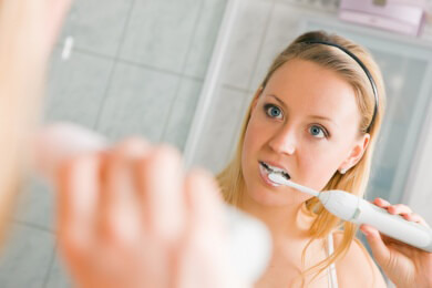 Gesunde Zähne - Wichtiger als eine professionelle Zahnreinigung ist das heimische Zähneputzen