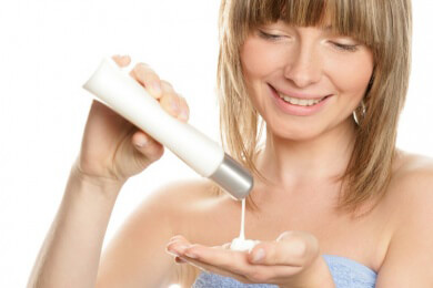 Selbstbräuner richtig auftragen