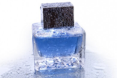 Ist Kölnisch Wasser gleich Eau de Cologne?