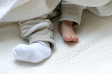 Babysocken als Handytaschen