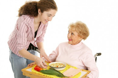 Schlechte Note für "Essen auf Rädern" - Fettreich und zuviel Salz