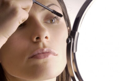 Was Kontaktlinsenträger bei Mascara beachten sollten