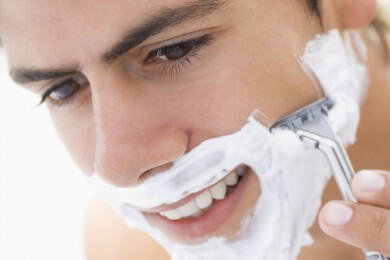 Vor- und Nachteile von Nassrasierern oder Trockenrasierern