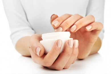 Auch Kosmetik-Produkte sind nicht ewig haltbar