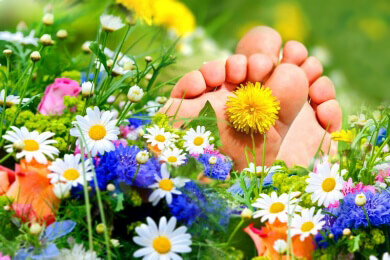 Kneipp'sches Tautreten kann jeder ganz einfach zu Hause nachmachen