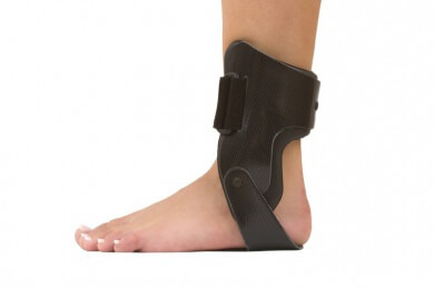 Hilfreiche Bandagen bei Sprunggelenksproblemen