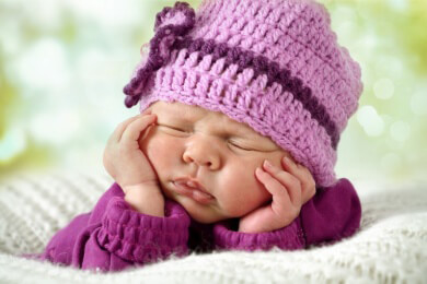 Mutter fotografiert ihr Baby in berühmten Filmszenen