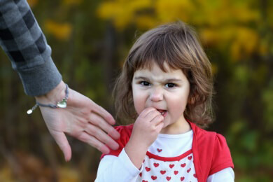 Wer als Kind gierig ist, ist es auch als Erwachsener