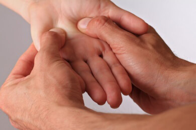 Akupressur - Schmerzlinderung, die jeder beherrscht