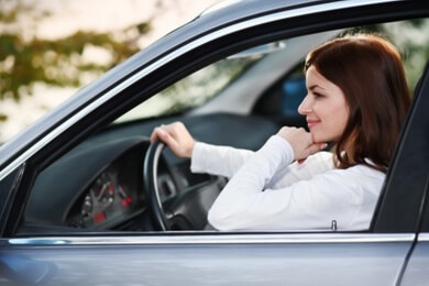 Frauen können besser parken als Männer