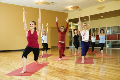 Power Yoga ist der ideale Weg um Stress abzubauen und sich fit zu halten