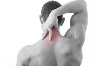 Keine Schmerzmittel bei Nackenschmerzen - Physiotherapeut und Chiropraktiker sind besser
