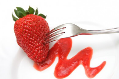 Verzehr von Erdbeeren könnte das Risiko für Lungenkrebs bei Rauchern senken