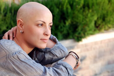 Spezielle Kühlhaube bei Chemotherapie verhindert den Haarausfall