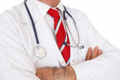 Auch Senioren mit Herzschwäche sollten alle Therapieoptionen nutzen