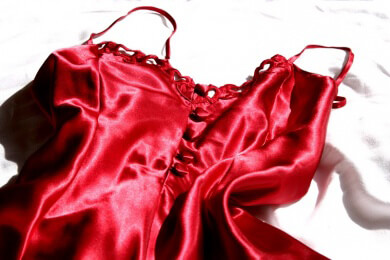 Neue Dessous-Kollektion von Rosie Huntington-Whiteley erntet großen Erfolg