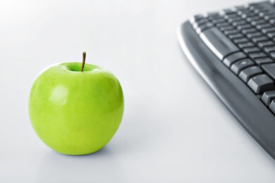 Fit am Arbeitsplatz: Ernährung & Bewegung spielen mit