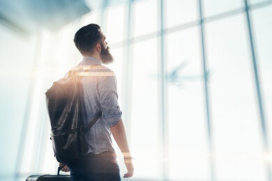 Wucherpreise bei Essen und Getränken - Warum viele trotzdem am Flughafen zugreifen