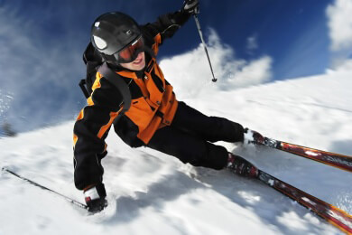In der Schweiz sind immer mehr Ski-Pisten mit einer Geschwindigkeitsbegrenzung versehen