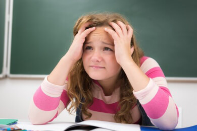 Lernleistung der Kinder sinkt durch Lärm im Klassenzimmer