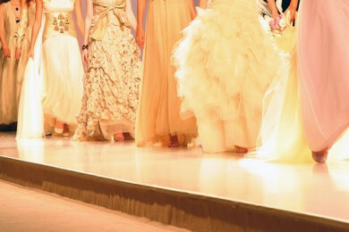 Märchenhafte Haute Couture: Giambattista Valli bringt die Herzen der Besucher in Paris zum schmelzen