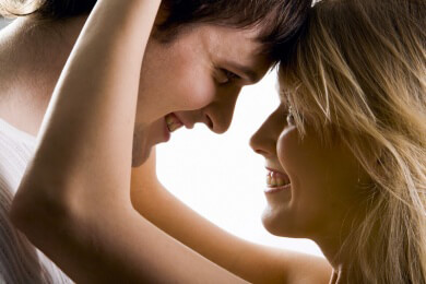 Breite Mehrheit der Deutschen hält Ehrlichkeit gegenüber dem Partner für essentiell