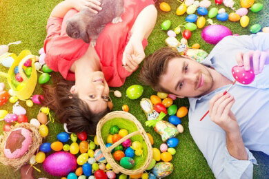An Ostern lockt frisches Osterbrot als Hefegebäck in verschiedenen Formen