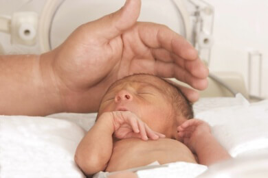 Herzfehler bei Kindern sind oft nicht vererbt, sondern durch Mutationen entstanden
