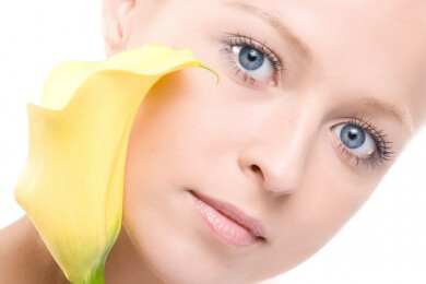 Straffung von Gesicht und Hals - was möglich ist und was beachtet werden sollte