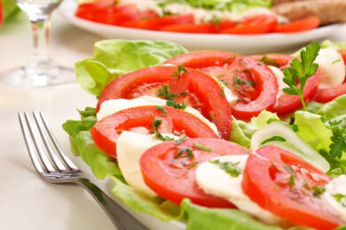 Sollen Restaurants Kalorien und Nährwerte der Mahlzeiten ausweisen?