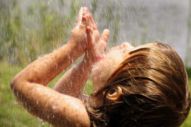 So entstehen Sommergewitter