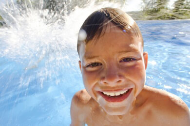 Was tun gegen Wasser im Ohr?