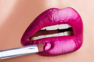 Lipgloss ist schon lange nicht mehr nur etwas für Teenager