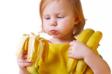 Kinder sollen trotz Smoothies immer wieder frisches Obst und Gemüse bekommen