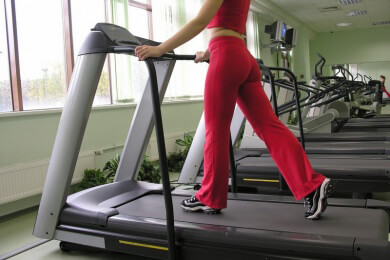 Fitness am Arbeitsplatz - Viele Firmen stellen ihren Angestellten Laufbänder und Fahrräder ins Büro