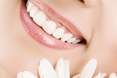 Anti-Aging-Pflege gibt es auch für die Lippen - Diese Produkte sind sinnvoll