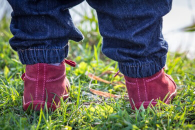 Laufenlernen: Erster Schritt braucht bei Kindern manchmal Zeit