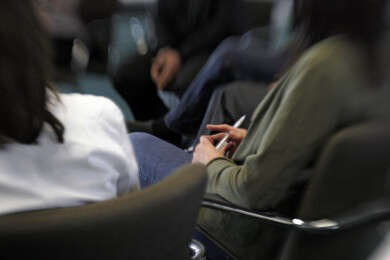 Das Smartphone im Berufsalltag - Eine Studie zeigt auf, was geht und was nicht