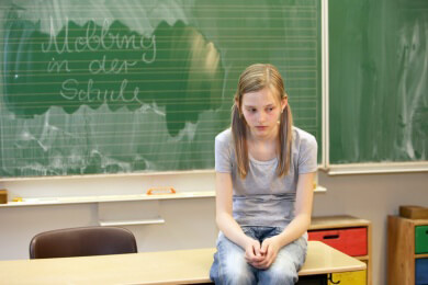 Zurückhaltung in der Schule: manchmal steckt eine Angststörung dahinter