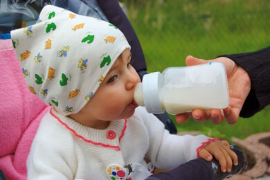 Schluckauf bei Babys und Kindern meist harmlos