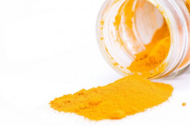 Gewürz fürs Leben: Curcumin kann Darmkrebs bremsen