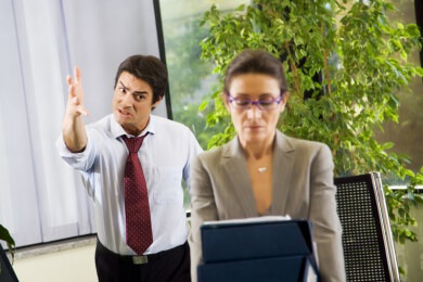 Mobbing am Arbeitsplatz: Was man dann tun sollte